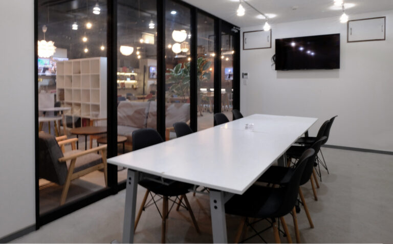 IMAGEs-MTG-ROOM