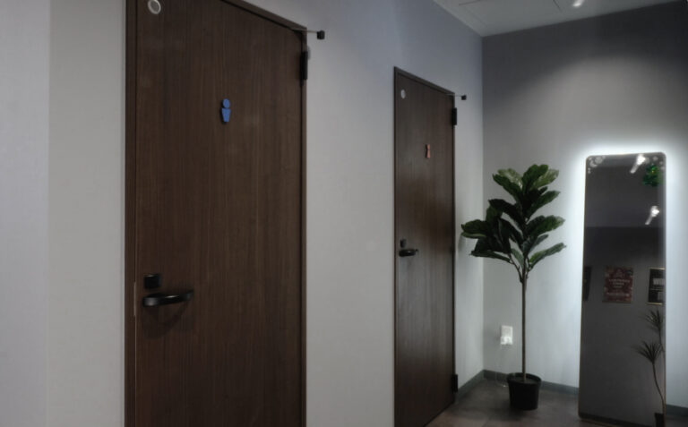 IMAGEs-RESTROOM